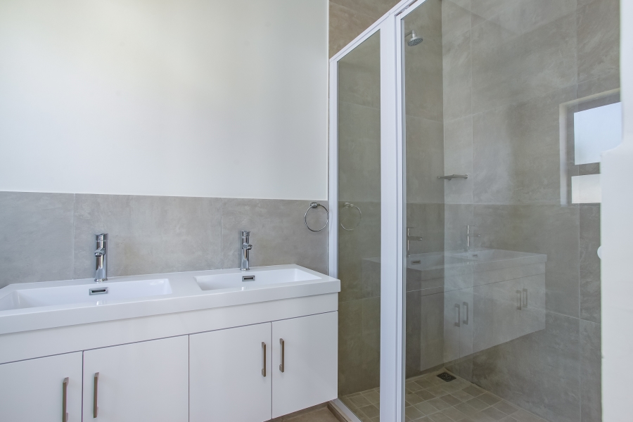 3 Bedroom Property for Sale in Honeydew Country Estate Western Cape